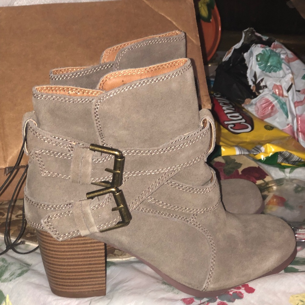 Grey thick heels size 8